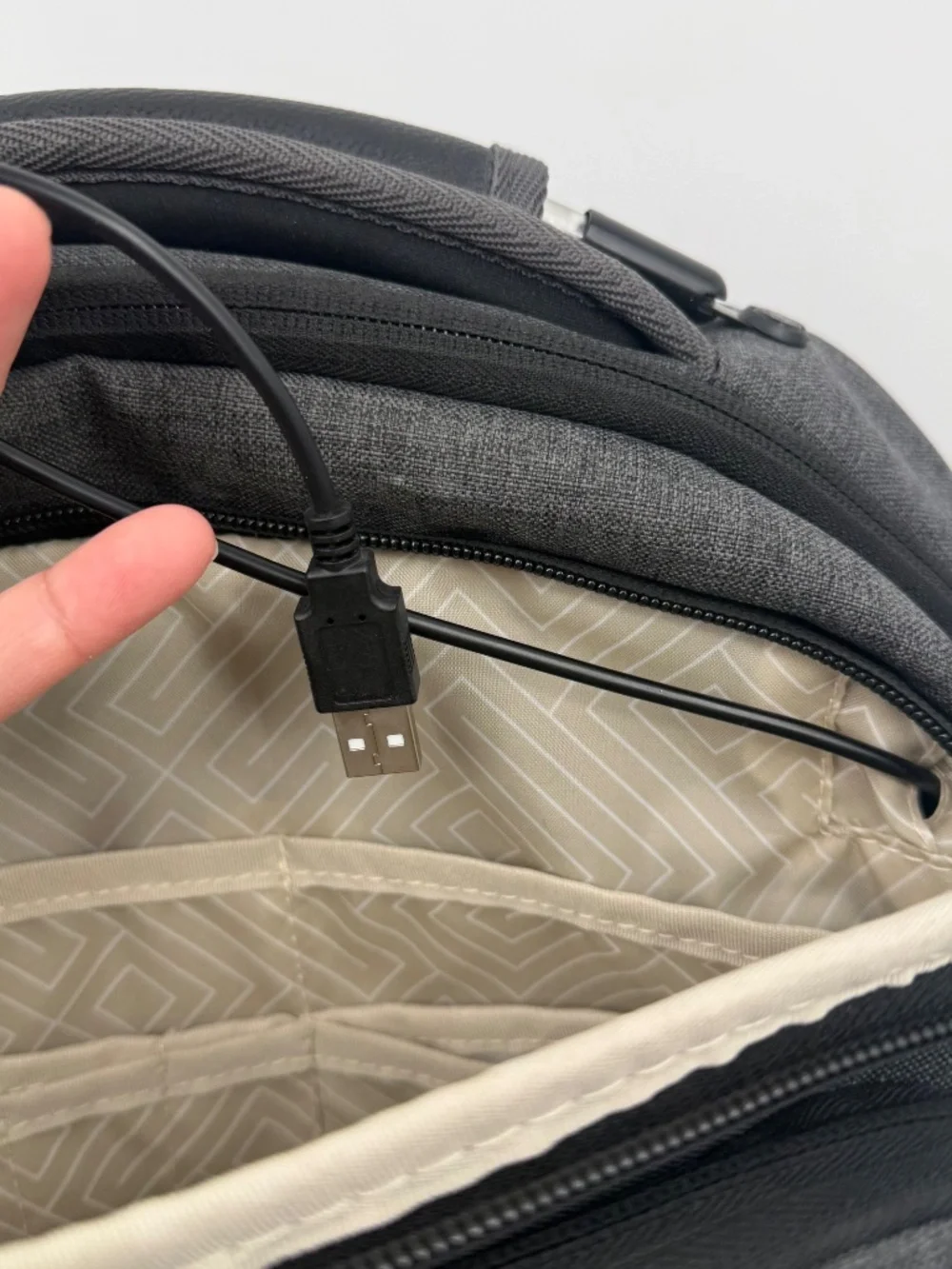 High Sierra Backpack Gray Straps Compartments Pockets Laptop Travel